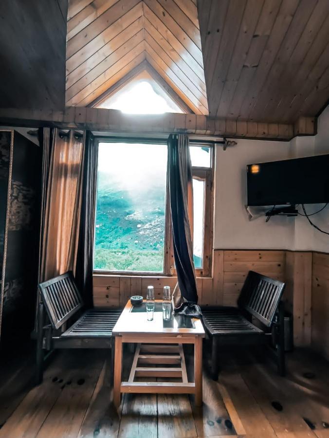 Throttle Shrottle Moto Hostel Маналі Екстер'єр фото