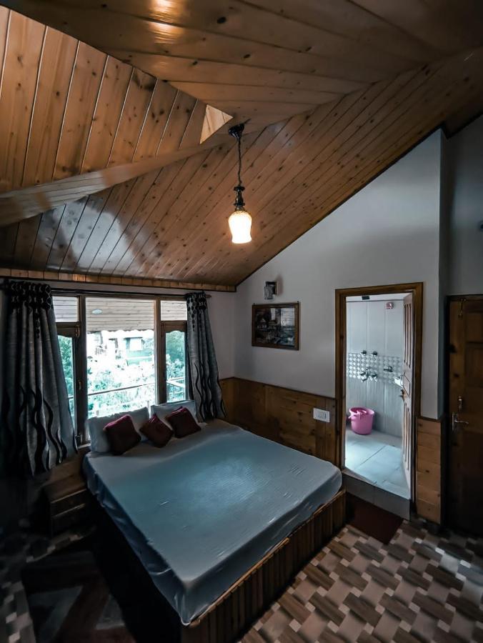 Throttle Shrottle Moto Hostel Маналі Екстер'єр фото