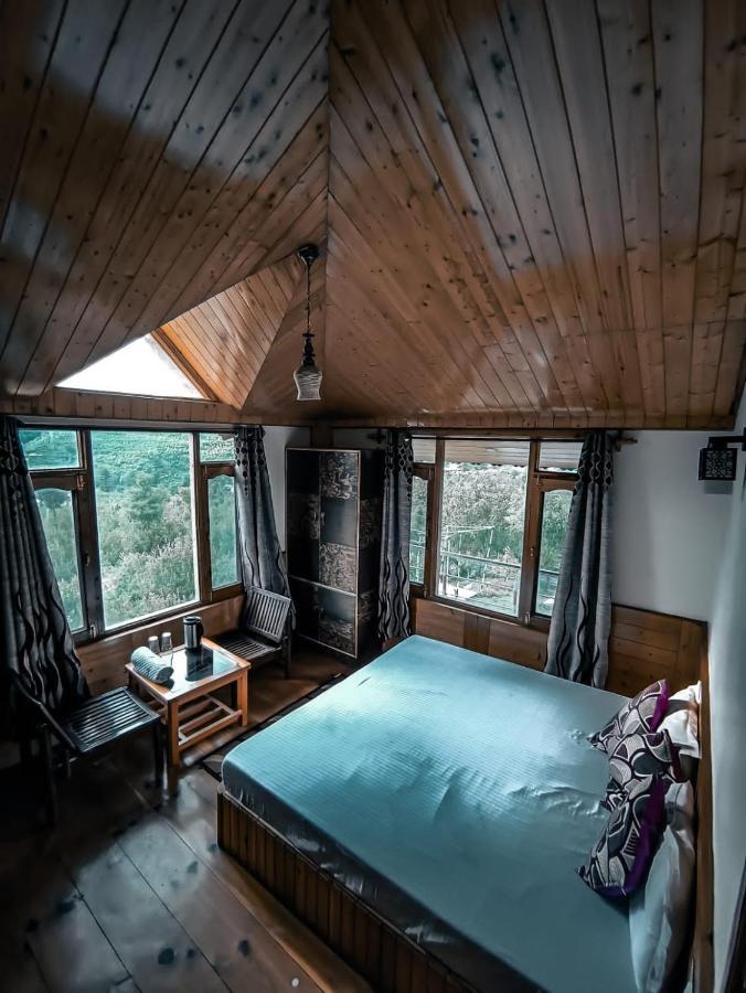 Throttle Shrottle Moto Hostel Маналі Екстер'єр фото