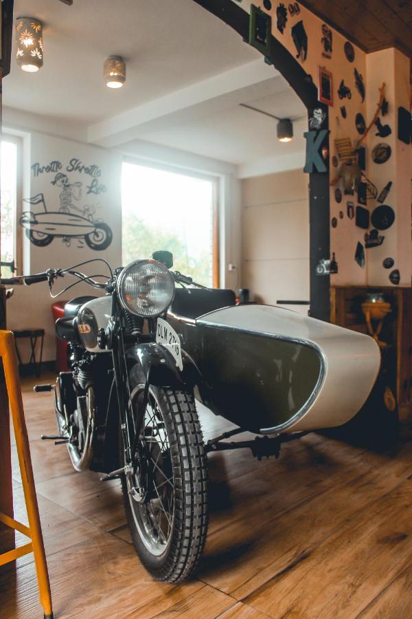 Throttle Shrottle Moto Hostel Маналі Екстер'єр фото