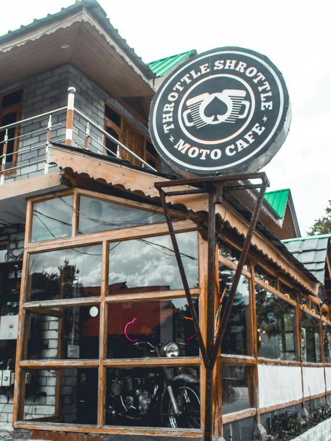 Throttle Shrottle Moto Hostel Маналі Екстер'єр фото